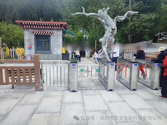 2026景區閘機行業趨勢：從“人工檢票”到“一臉入園”，智慧景區建設全面提速